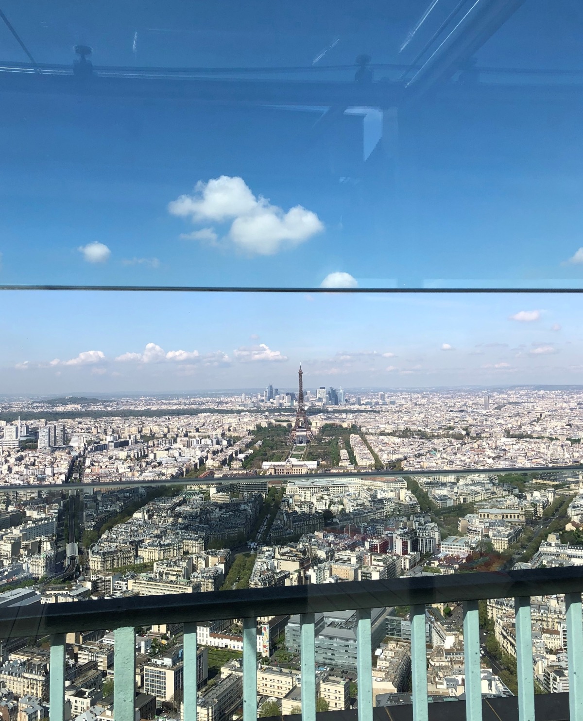 Ausblick vom  Tour Montparnasse Richtung Eiffelturm