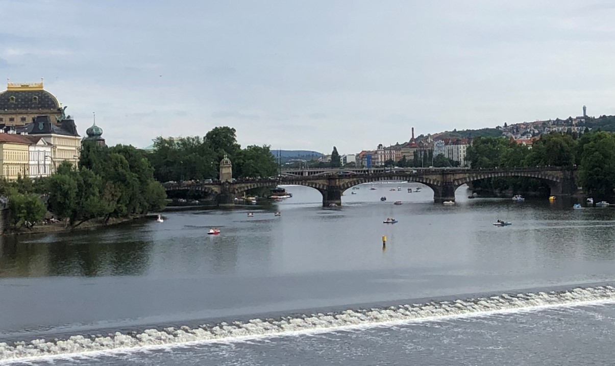 Brücke über die Moldau in Prag