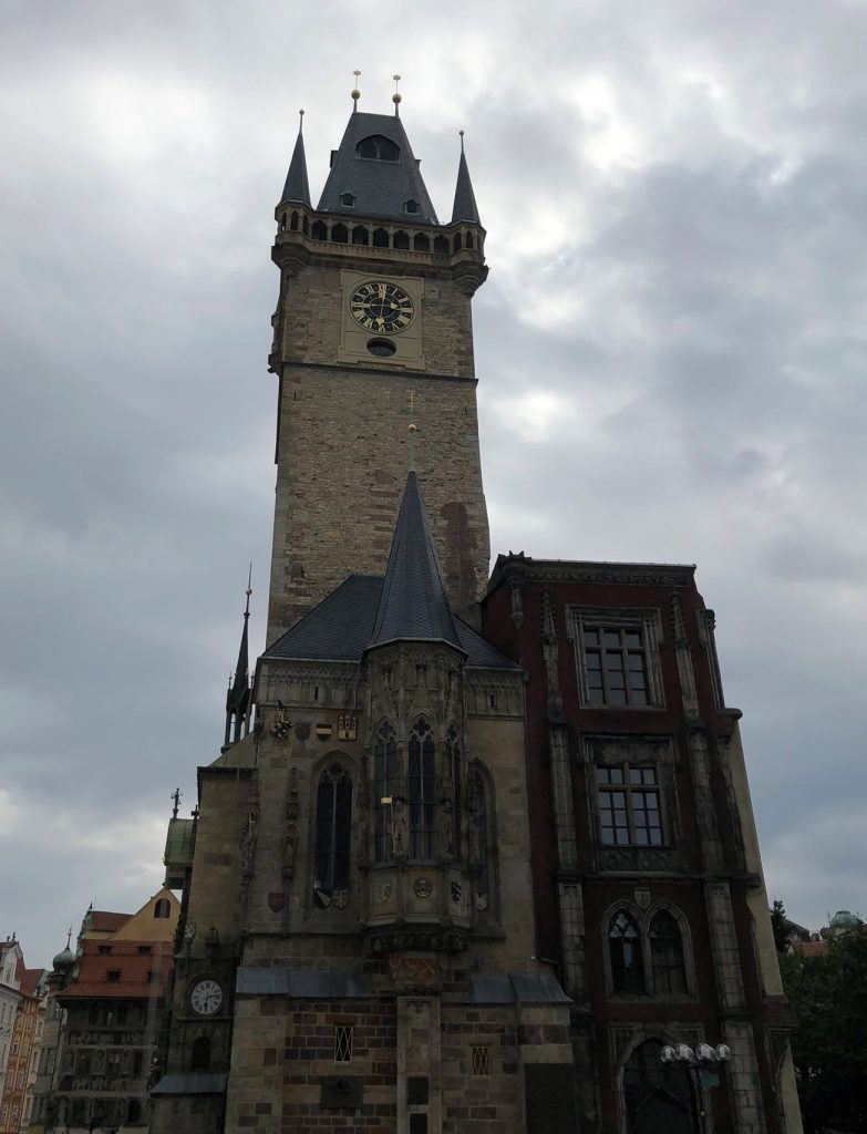 Das Altstädter Rathaus auf dem Altstädter Ring in Prag