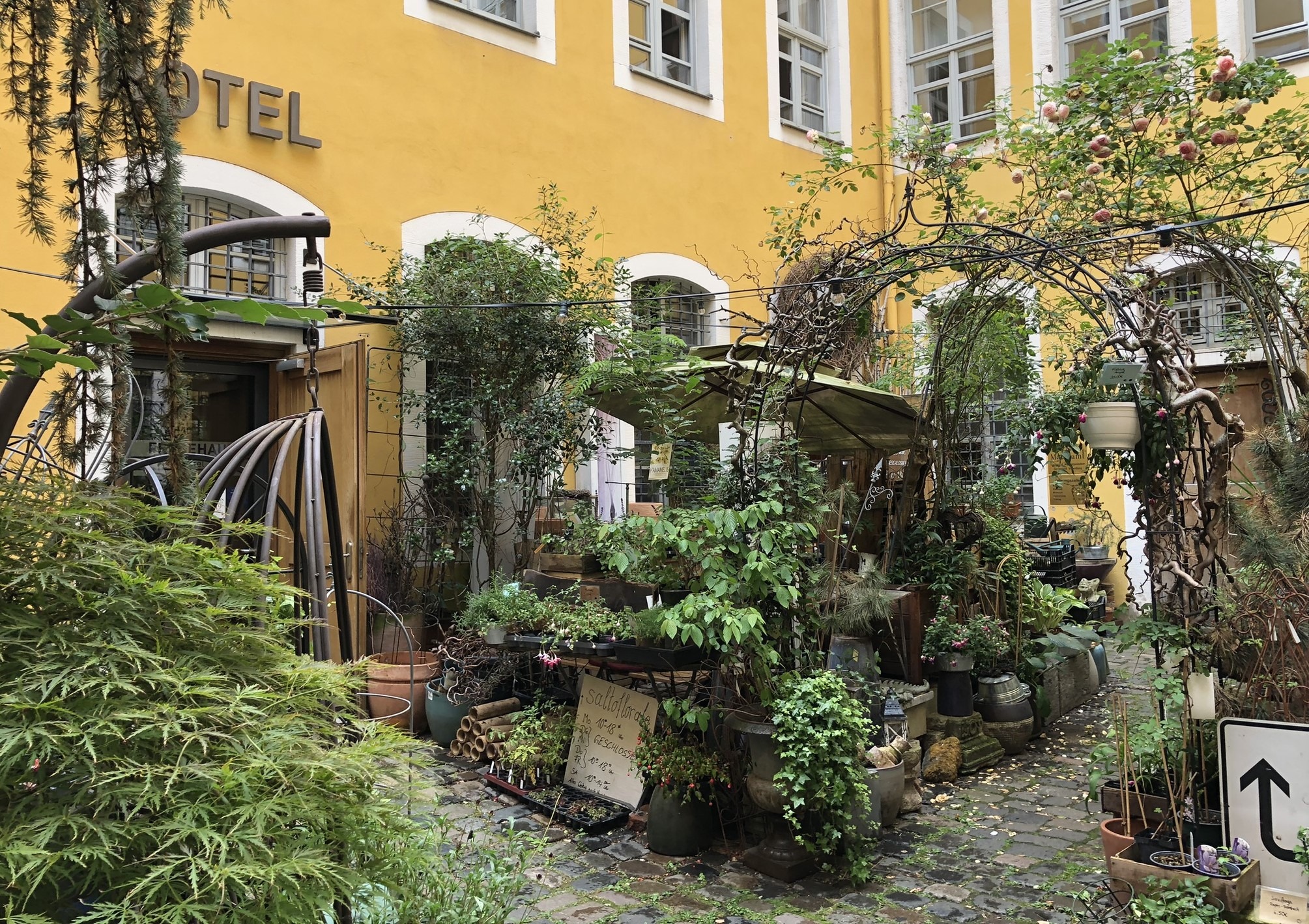 Innenhof des Boutiquehotels Fregehaus in der Katharinenstraße in Leipzig