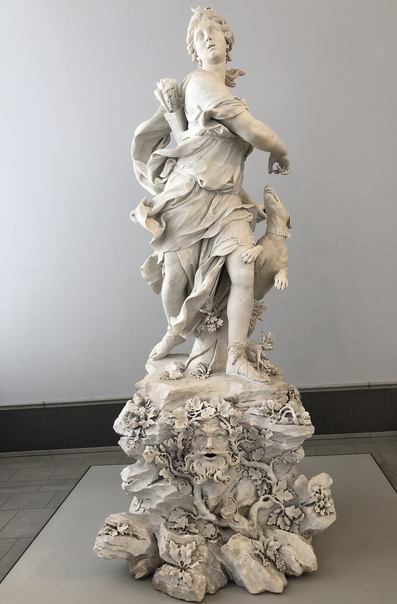 Diana als Jägerin - Marmorstatue von Bernardino Cametti (1717 - 1720)